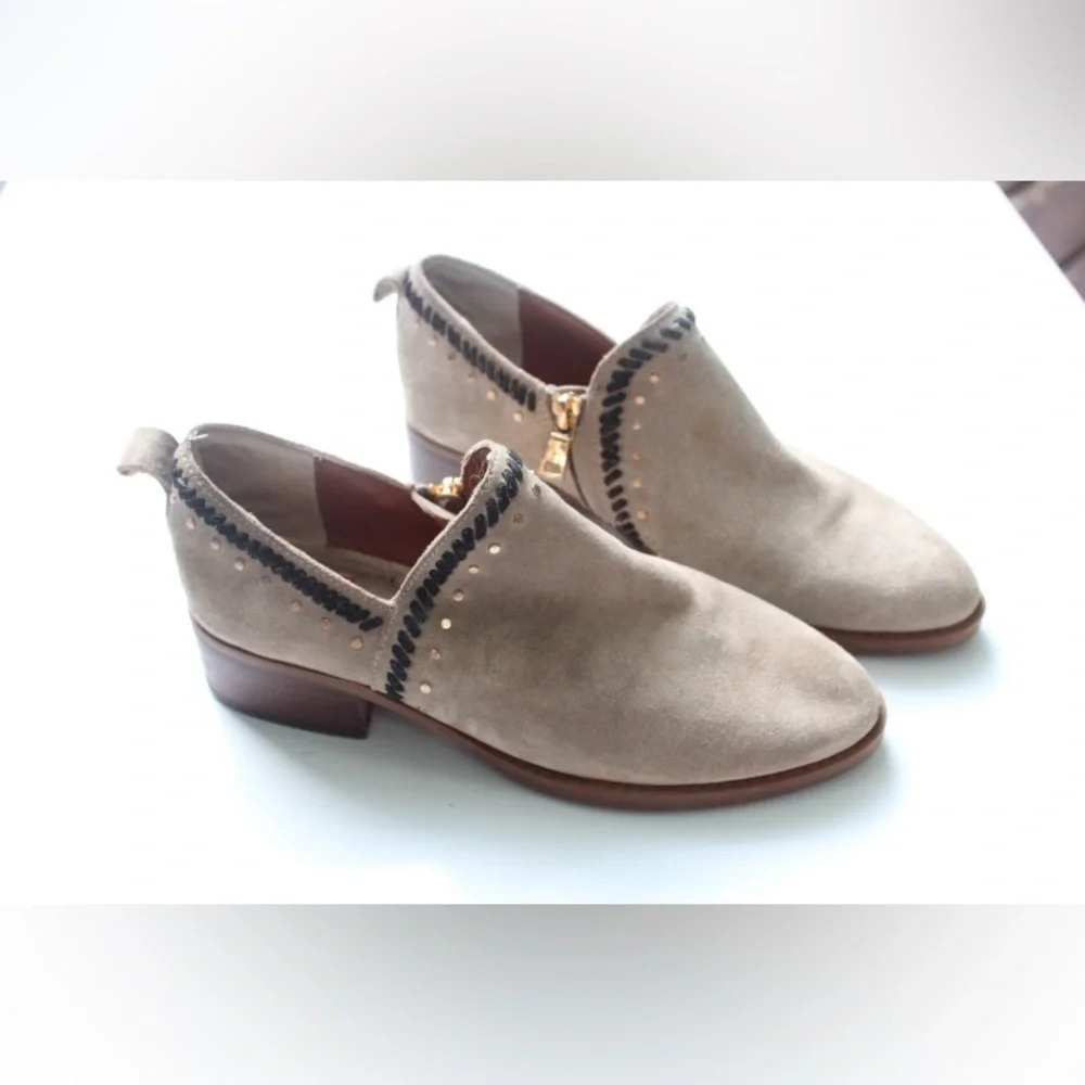 Latigo Ankle boots